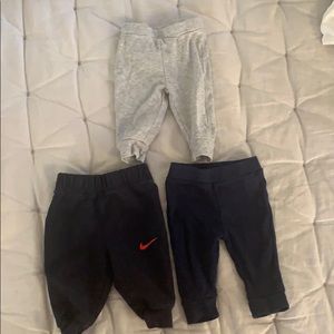 3 pairs of new born pants navy grey Nike Carter’s